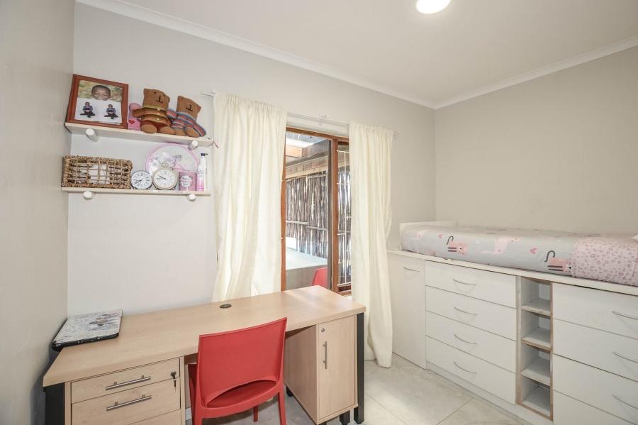 6 Bedroom Property for Sale in De Tijger Western Cape
